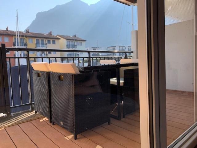 Superbe Appartement Dans La Marina Du Bouveret Port-Valais Экстерьер фото